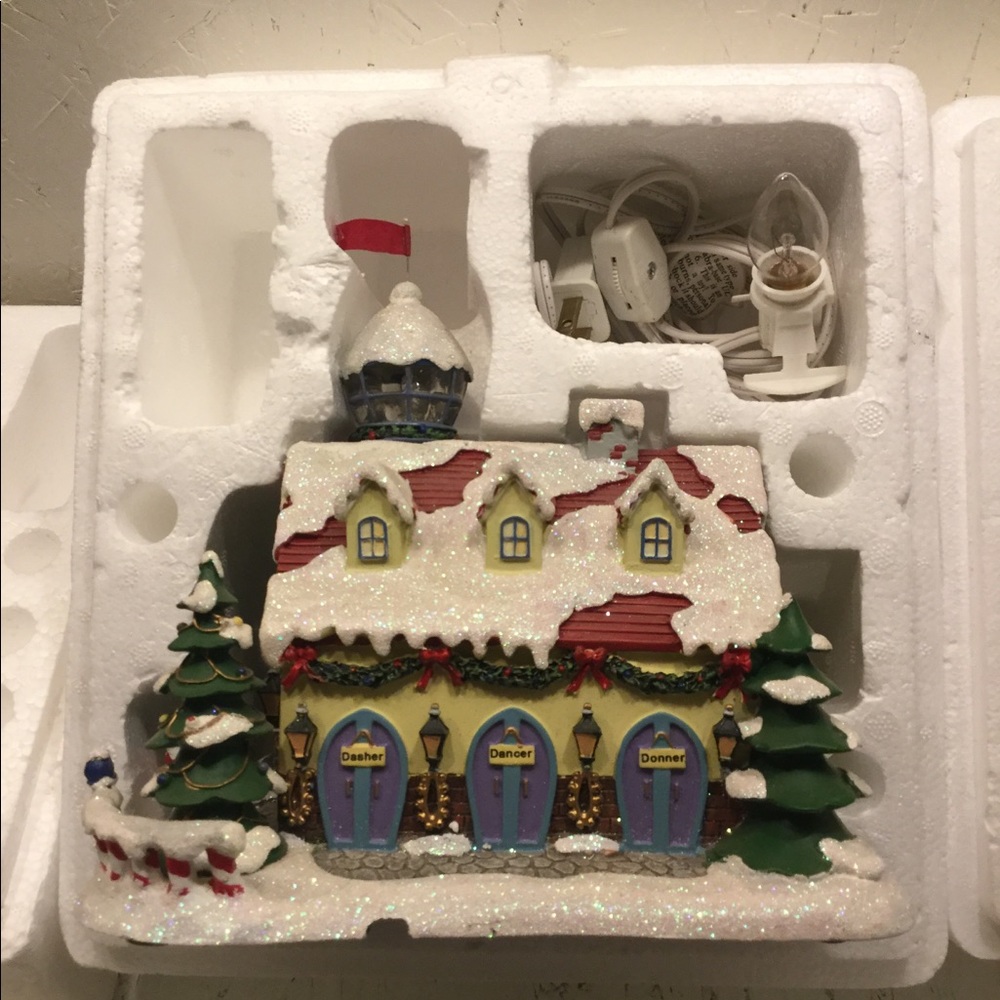 2003 Hawthorne Christmas Village Watchtower and